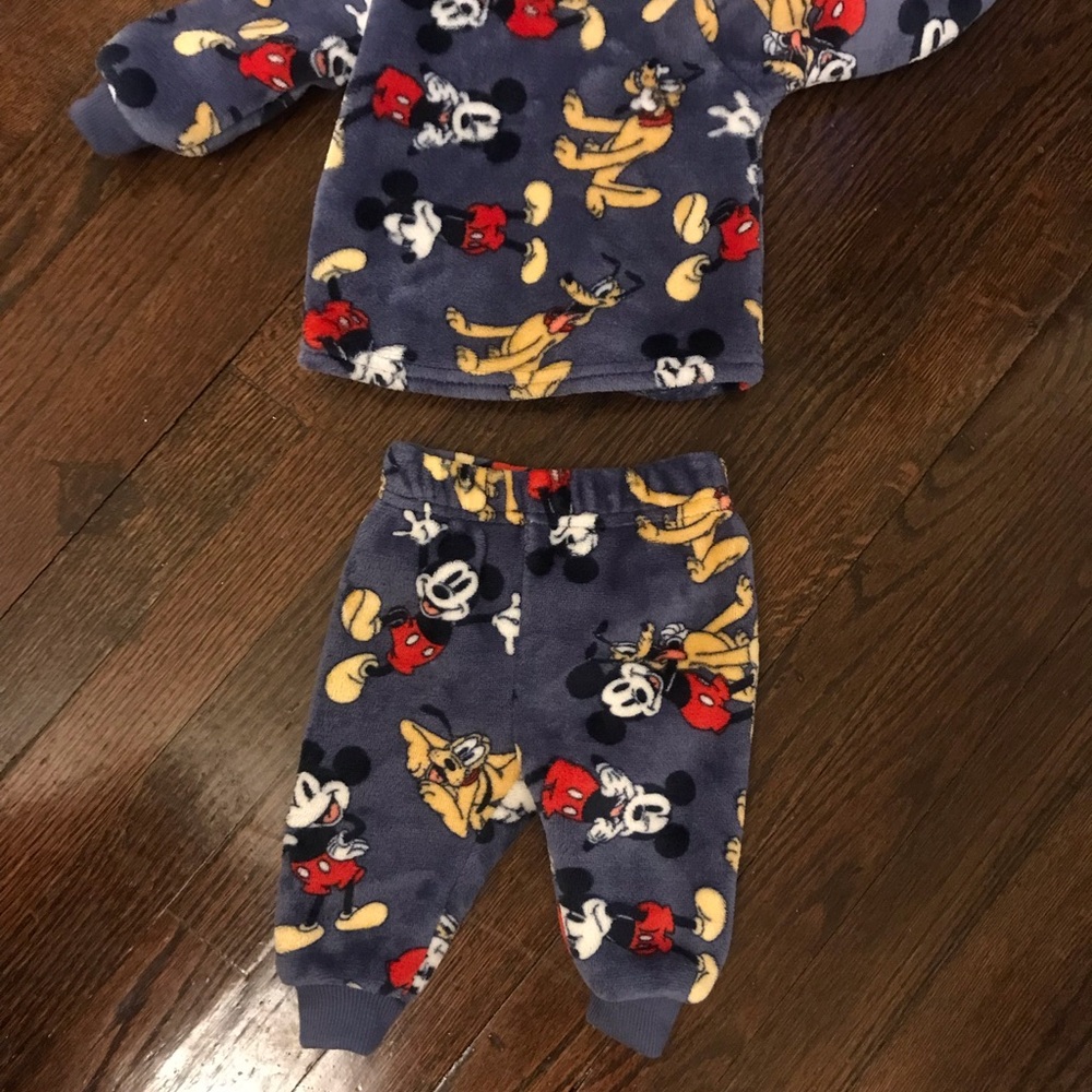 Kids Fleece Pajama Set with Mickey & Pluto Print - Navy, Red, Yellow